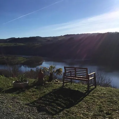 La Ferme De La Source Bed & Breakfast *